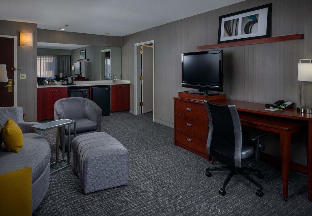 Hotel Courtyard By Marriott New Haven Orange Extérieur photo