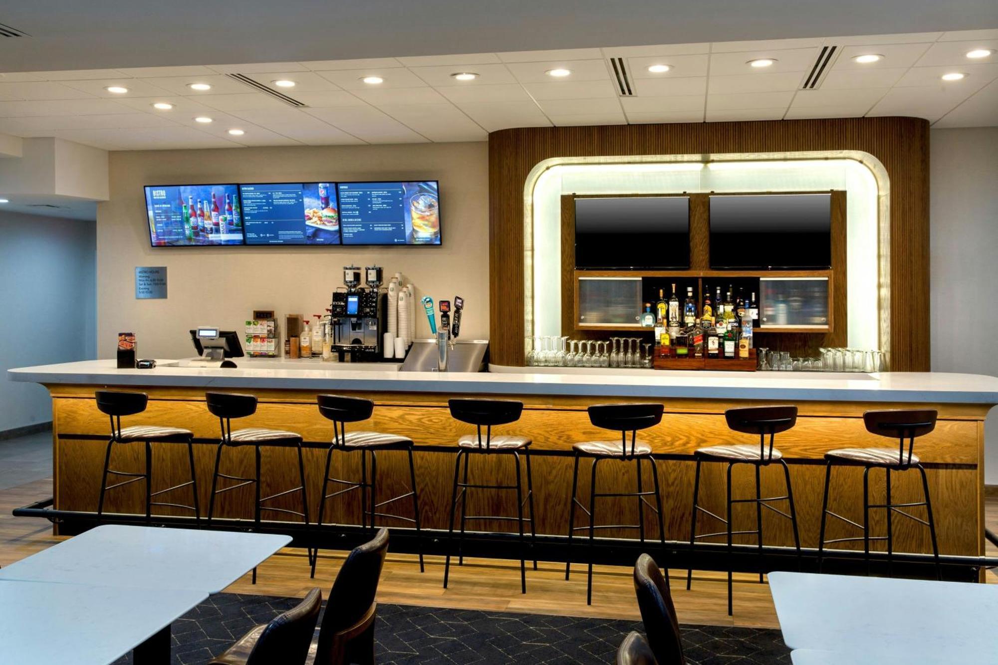 Hotel Courtyard By Marriott New Haven Orange Extérieur photo