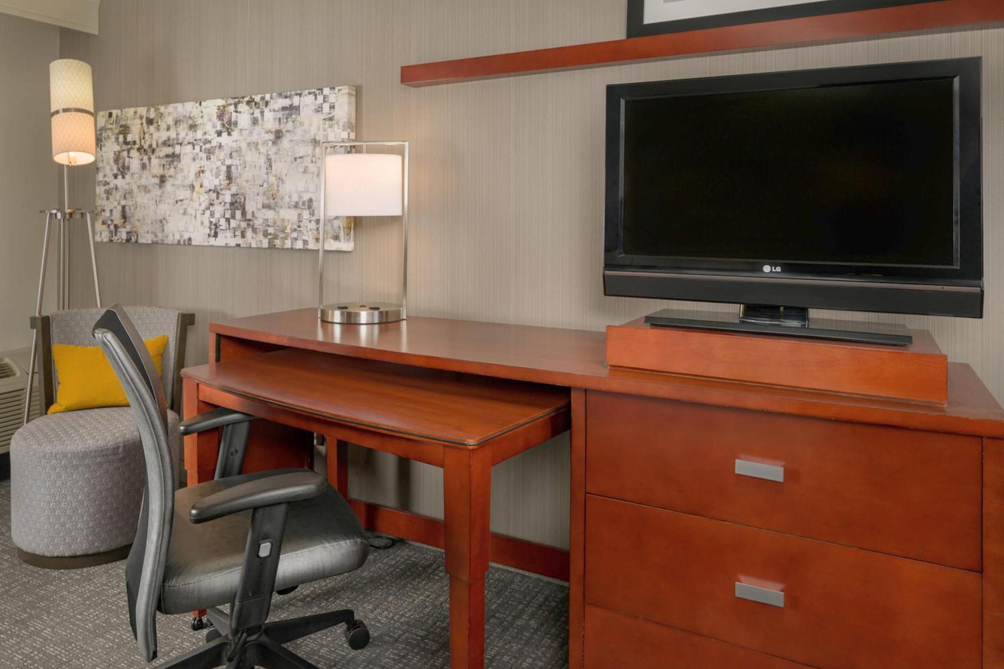 Hotel Courtyard By Marriott New Haven Orange Extérieur photo